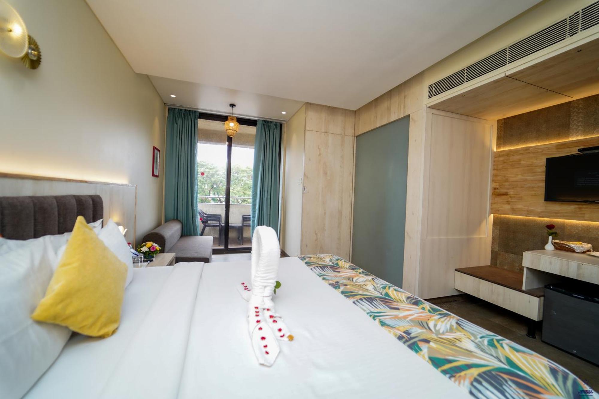 Hotel Citrus Prime Candolm, Goa แคนโดลิม ภายนอก รูปภาพ